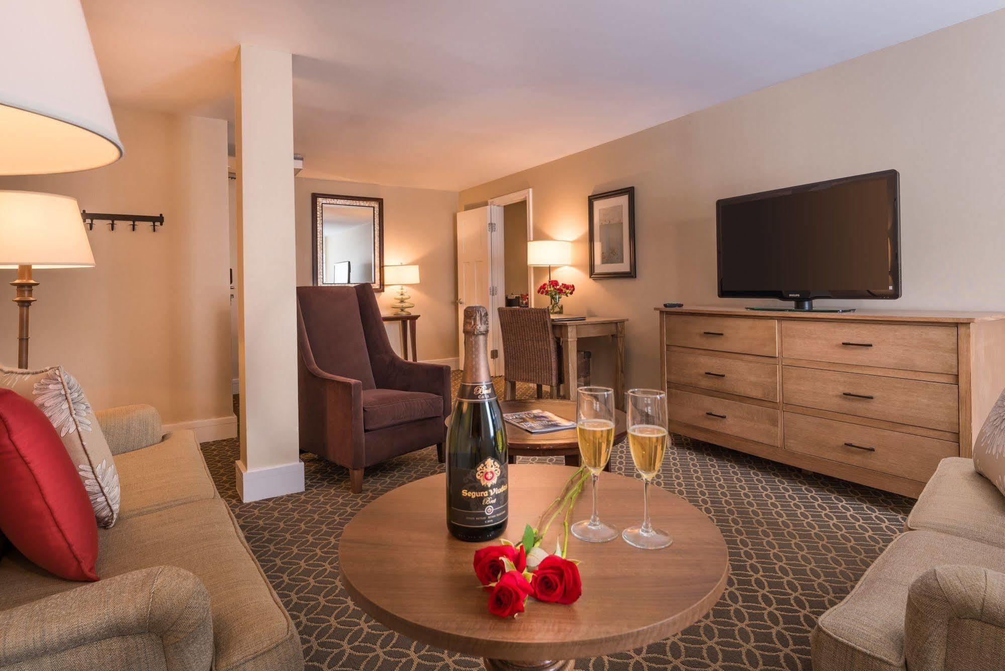 The Westport Inn, An Ascend Hotel Collection Member Kültér fotó